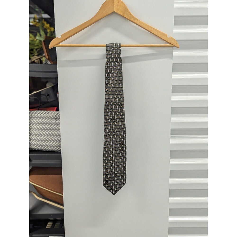 JoS. A. Bank‎ Green with Diamond Print Tie
